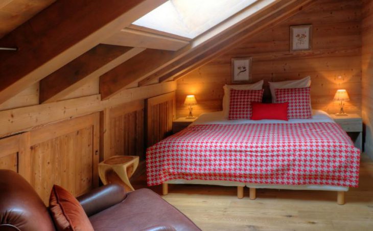 Chalet La Petite Chapelle, Meribel, Twin Bedroom